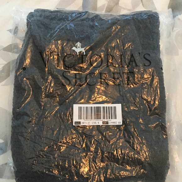 PINK Sherpa Fleece Vest New in Original Packaging - Picture 4 of 7